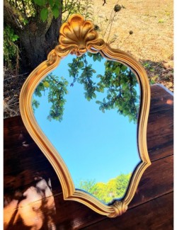 Petit miroir doré